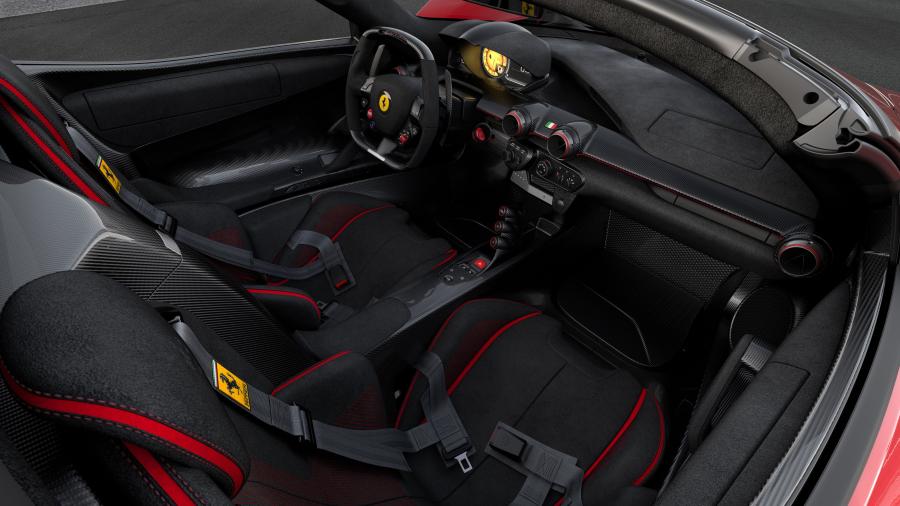 Интерьер Ferrari LaFerrari Aperta (210) 2017 года  (фото 4 из 4)